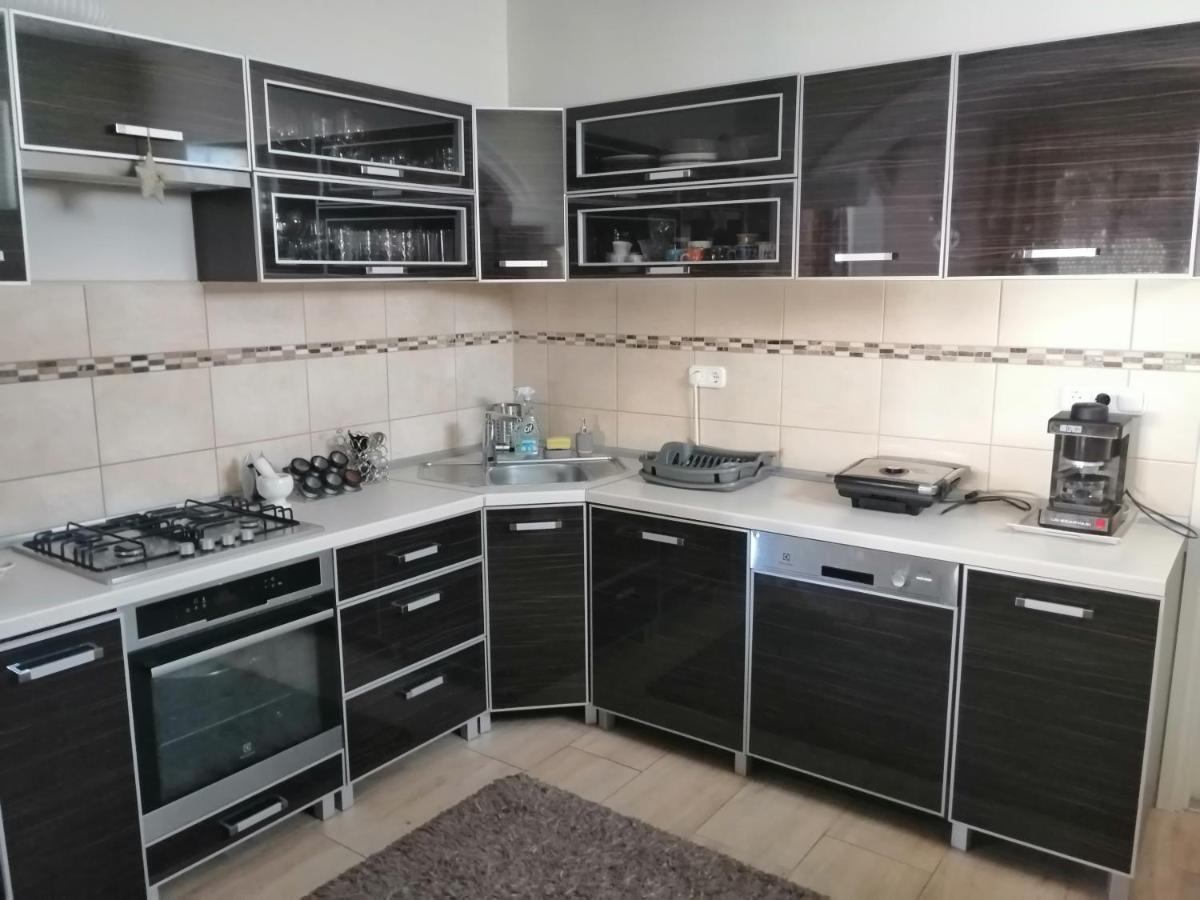 Elza Apartman Makó Szoba fotó